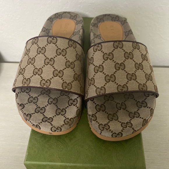 Authentic Gucci Slides - Picture 1 of 6